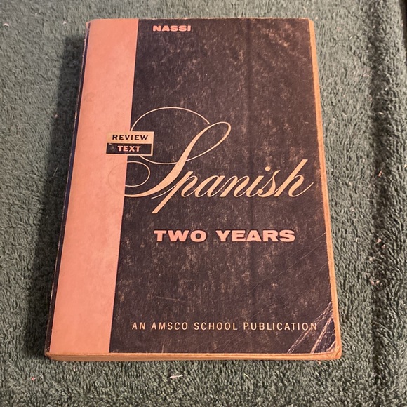 Bundle of five paperback, Spanish language resources - Picture 5 of 6